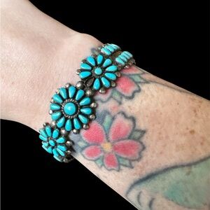 Vintage Sterling Silver Zuni Sleeping Beauty Irene Paylusi Flower Cluster Cuff